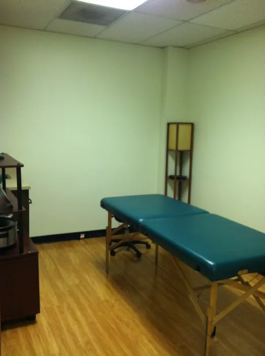 Kim Chiropractic and Acupuncture Picture 4