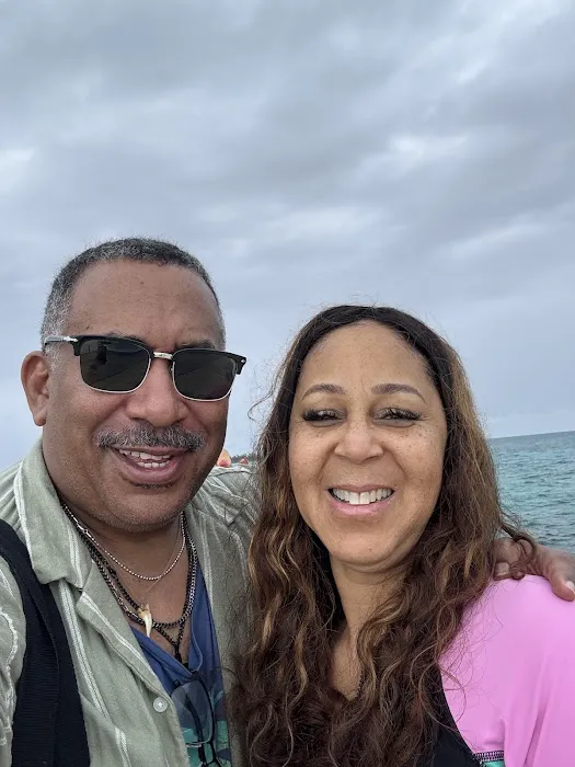 Total Healing & Wellness Picture 1