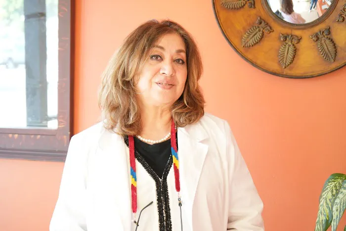 Dr. Arta Babak, DC Picture 5