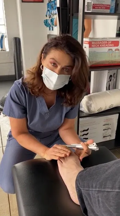 Downtown LA Dr Romina Chiropractic Picture 5