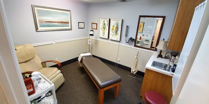 Clover Spine & Joint Center Picture 1