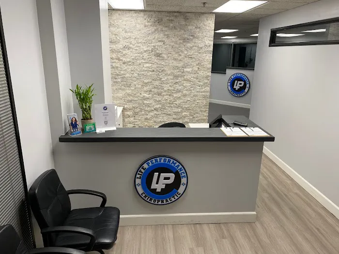 Life Performance Chiropractic and Rehab Picture 5