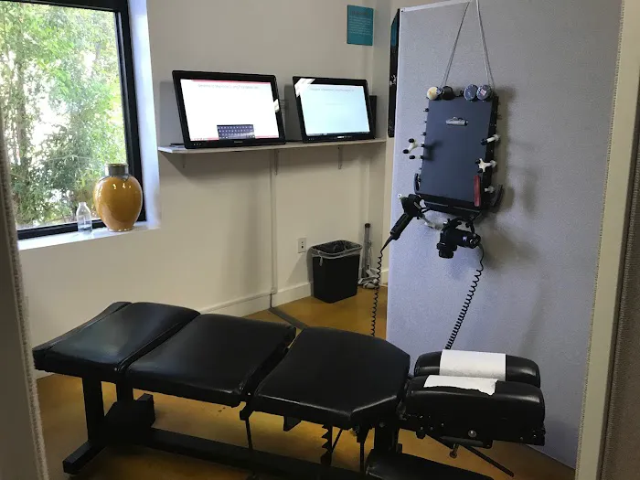 Camarillo Chiropractic & Rehab Picture 10