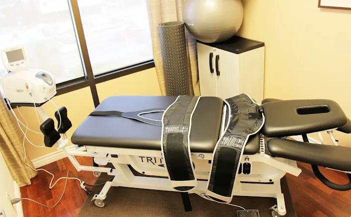 Lee Chiropractic Wellness Center Picture 3