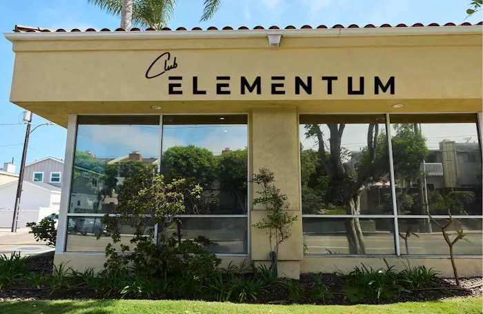 Club Elementum Picture 8