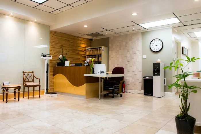 Healing Chiropractic Clinic Picture 1