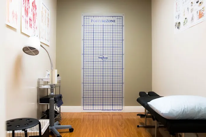 Healing Chiropractic Clinic Picture 4