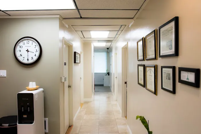 Healing Chiropractic Clinic Picture 8