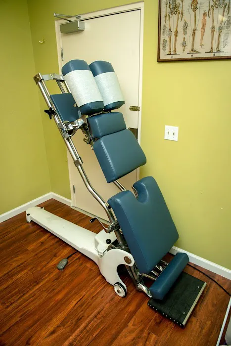 New Hope Pain Center l 엘에이 통증 병원ㅣ카이로프랙터 Chiropractor Picture 6