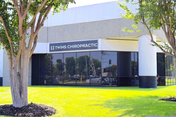 Twins Chiropractic and Physical Medicine Picture 3