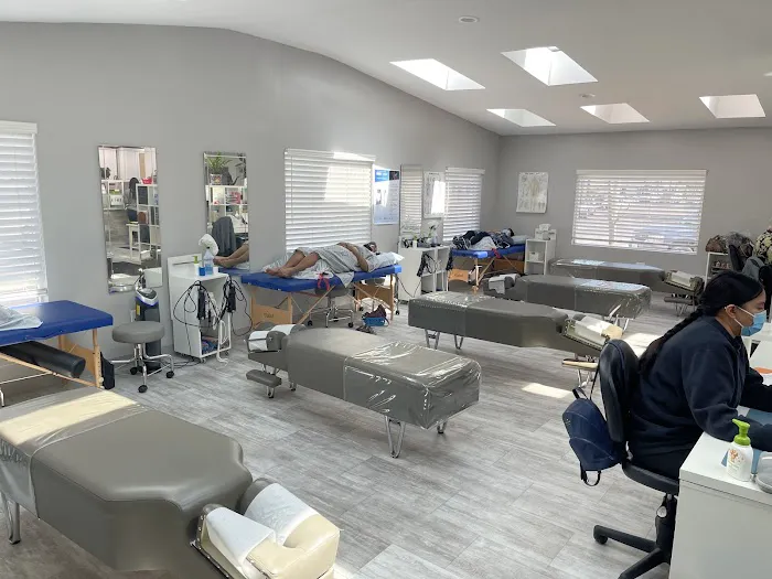 Commonwealth Chiropractic Picture 3