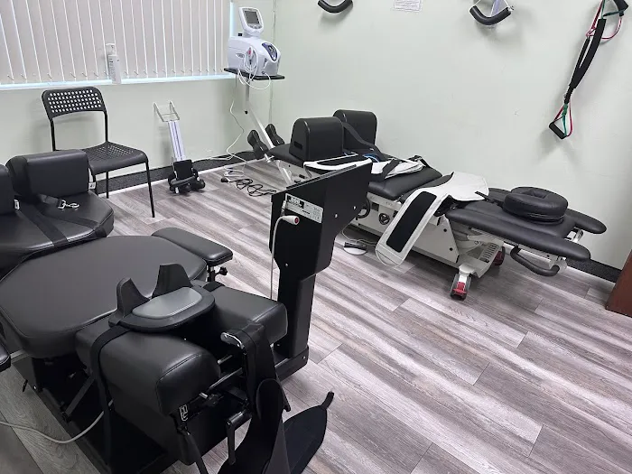 AJ Chiropractic Clinic Picture 10
