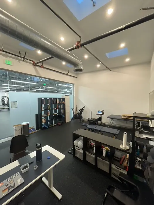 Craig Abrams DC Picture 1