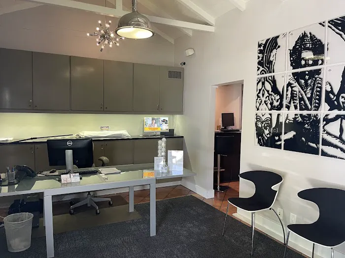 Live Well Chiropractic and Pilates Center Picture 8