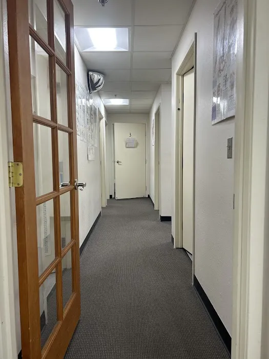 LA AGAPE Chiropractic Picture 6