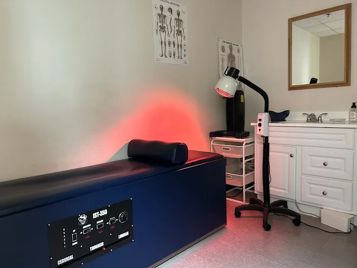 LA AGAPE Chiropractic Picture 7
