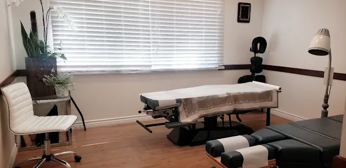 One Acupuncture & Chiropractic / Acucenter of LA, INC Picture 1