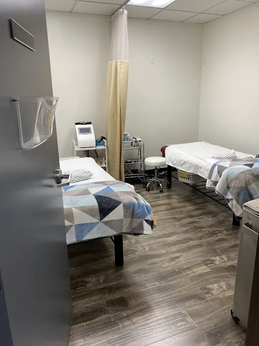 MI BONE CLINIC (미본 클리닉) Picture 5