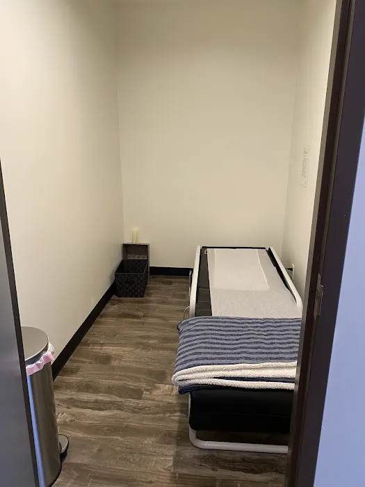 MI BONE CLINIC (미본 클리닉) Picture 7