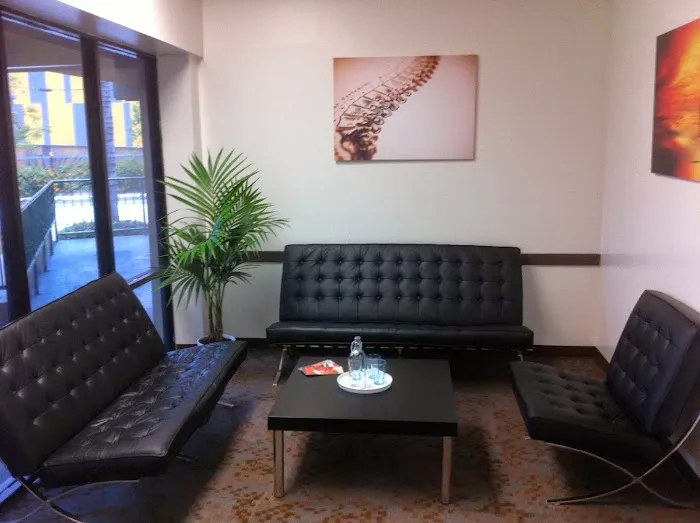 Ryan Lee Chiropractic Center Picture 2