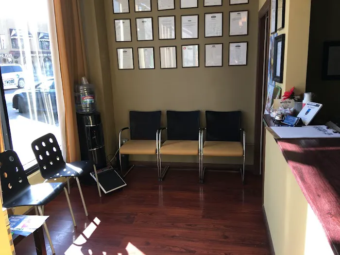 Ryan Lee Chiropractic Center Picture 5