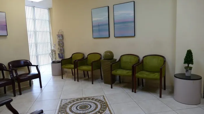 Ara Cherik, DC Picture 4