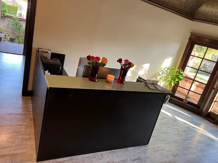 Parlopino Chiropractic Picture 7