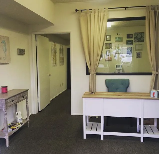 Beach Life Chiropractic Picture 1