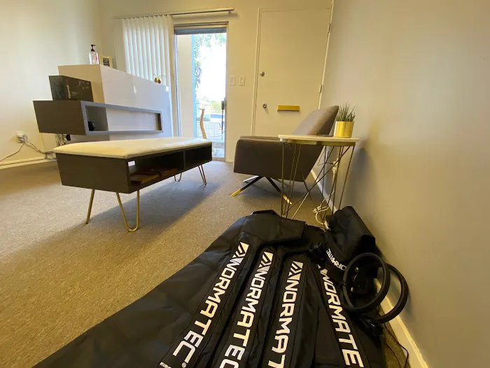 FXNL Form Sports Med and Chiropractic Picture 3