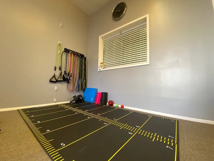 FXNL Form Sports Med and Chiropractic Picture 5