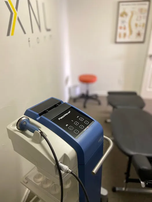 FXNL Form Sports Med and Chiropractic Picture 9