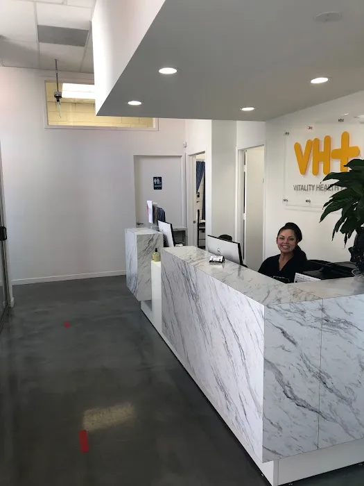 Los Angeles Chiropractic Clinic Picture 1