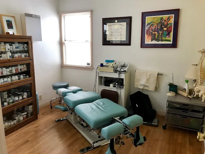Ford Chiropractic Picture 4