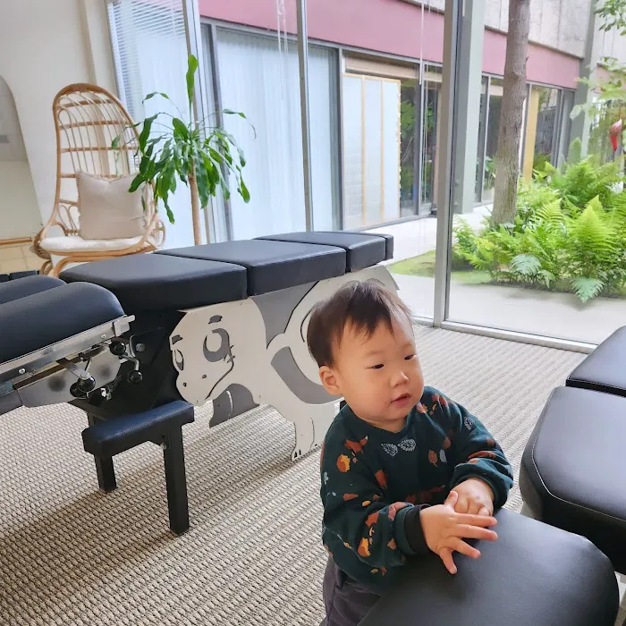 Re-LAX Chiropractic + Wellness Picture 4