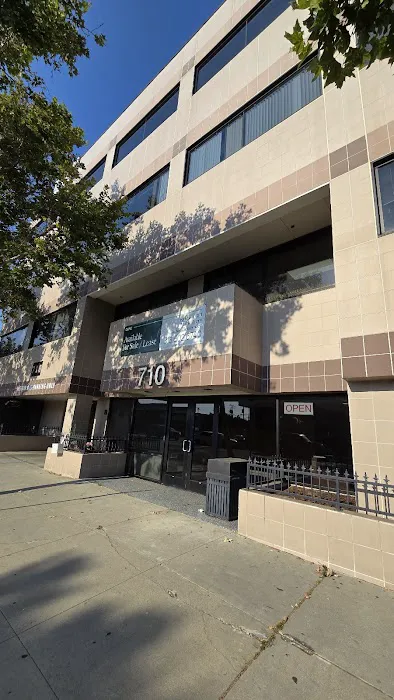 Dr. Kwang Lee Wellness Center Picture 2