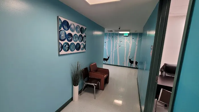 Dr. Kwang Lee Wellness Center Picture 1