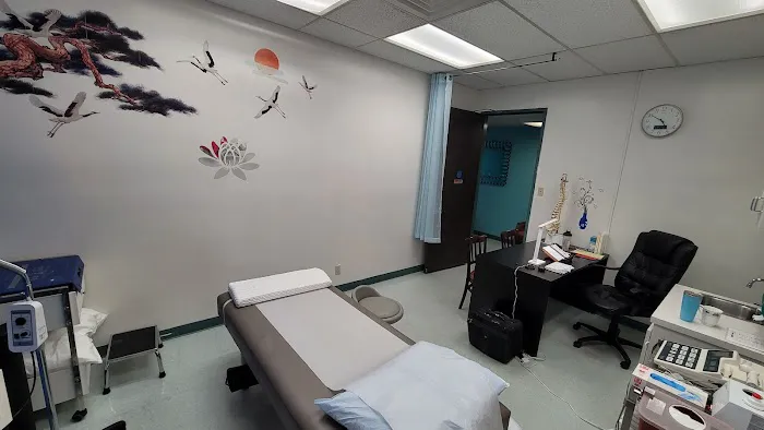 Dr. Kwang Lee Wellness Center Picture 5