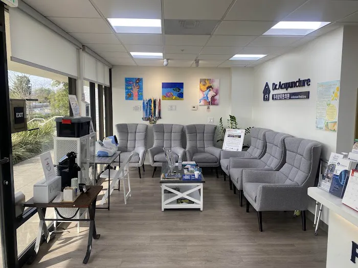 Hah Chiropractic Picture 2