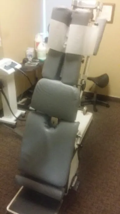 FIT Chiropractic & Psychology/Dr. Gregory Wood DC, Dr. Evelyn Escobar PSYd Picture 4