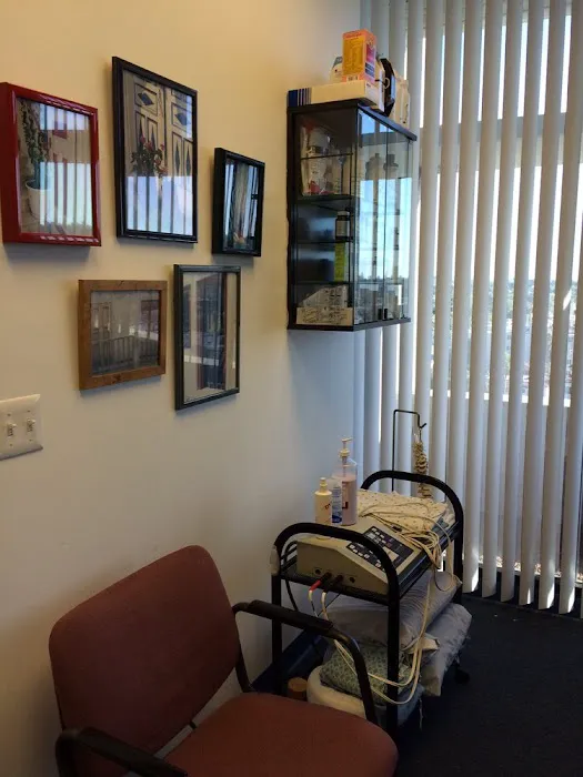 Zieve Physical Therapy and Chiropractic Center Picture 5