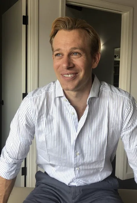 Chiropractor Dr. Sebastian Kverneland - Scandinavian Health Institute Los Angeles Picture 4
