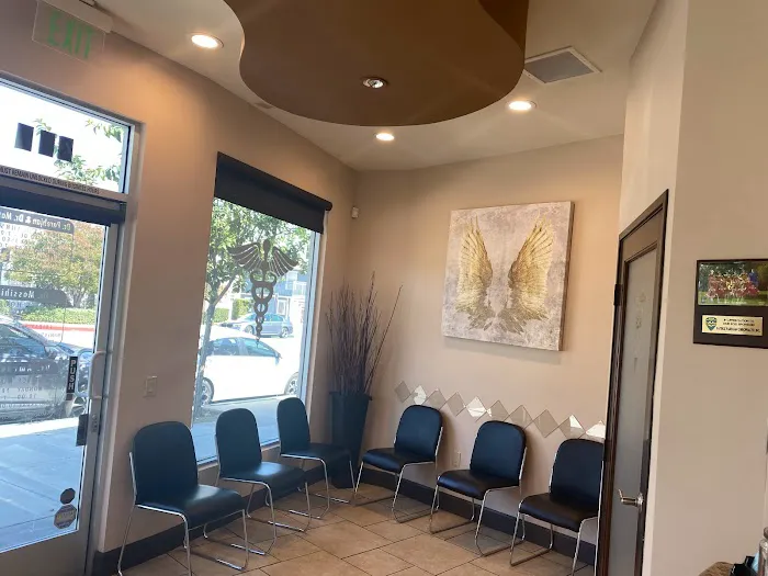 Parehjan & Vartzar Chiropractic Inc. Picture 4