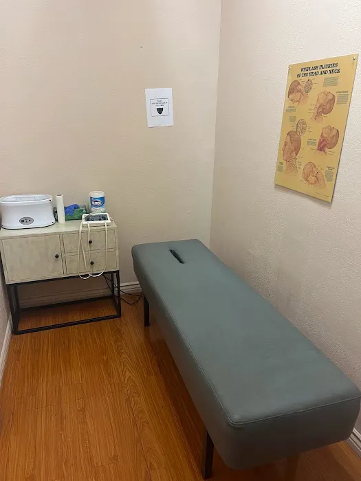 Parehjan, Vartzar & Khosrovian Chiropractic Inc. Picture 2