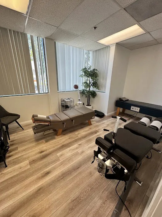 Glendale Chiropractic and Spine Clinic Picture 1