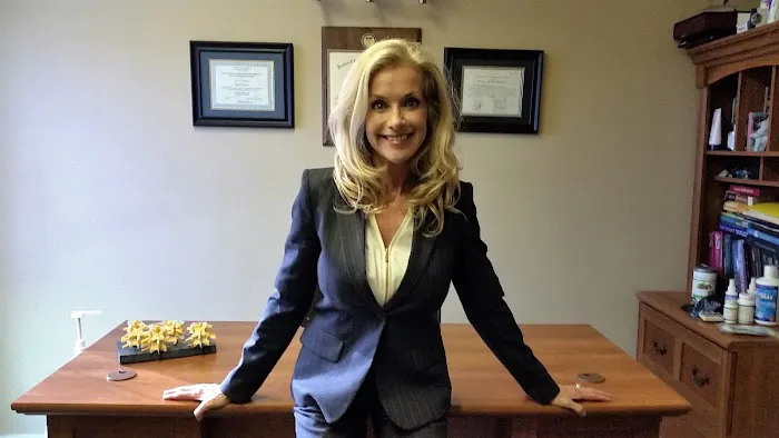 Newport Beach Chiropractic & Physical Therapy Picture 3