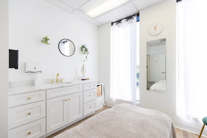 Pierce Chiropractic Corp Picture 4