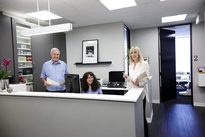 Faye & Faye Chiropractic Picture 1