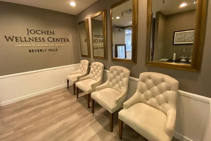 Jochen Chiropractic and Wellness Center Picture 5