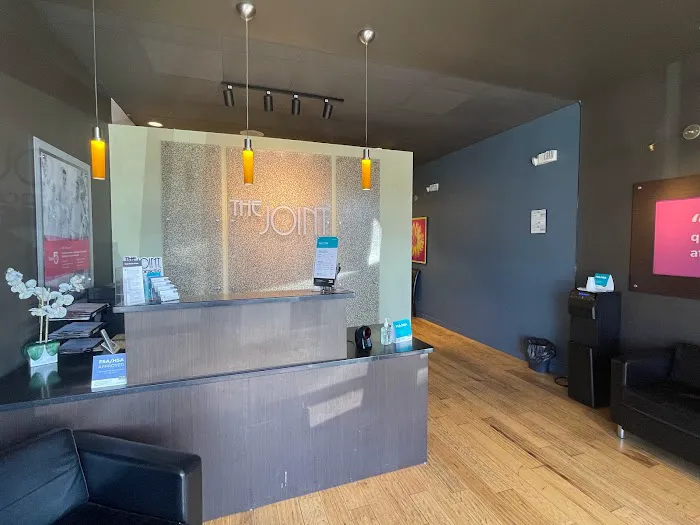 The Joint Chiropractic Picture 4