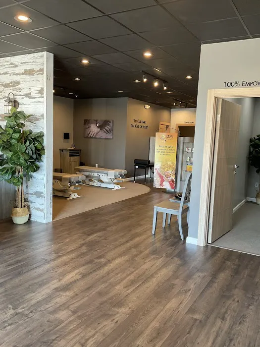 100% Chiropractic - Pasadena Picture 10